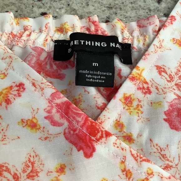 Something Navy Pink Floral Top Blouse Size Medium - Picture 5 of 10